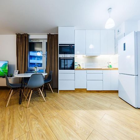 Apartamenty Zamkowe เชชูฟ ภายนอก รูปภาพ